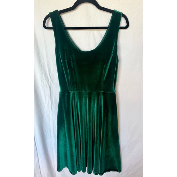 EUC Fervour Dark Green Velvet Skater Dress | Emerald ModCloth Zesty Festivities - Picture 2 of 7